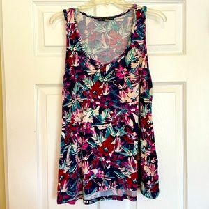 Floral print tank Flow tropical bright colorful pink